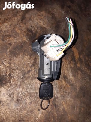 Toyota Yaris 05-10 Gyújtáskapcsoló