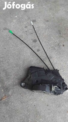 Toyota Yaris 05-10 Jobb Első Ajtó Zárszerkezet + Központizár Motor