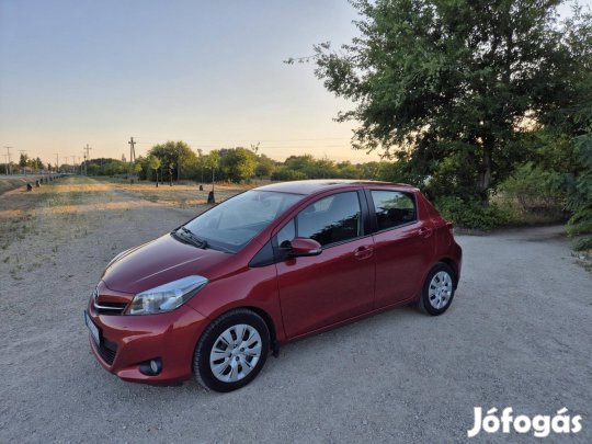 Toyota Yaris 1.33 Executive Magyarországi.SZERV...