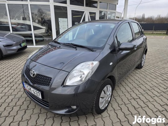 Toyota Yaris 1.3 Ice Plus szép állapotú. klímás