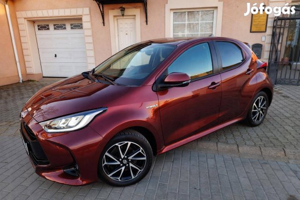 Toyota Yaris 1.5 Hybrid Selection Elegant e-CVT...