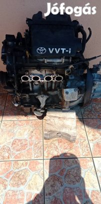 Toyota Yaris 2 VVTi motor blokk 