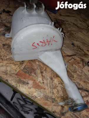 Toyota Yaris 98-05 Ablakmosó Tartály