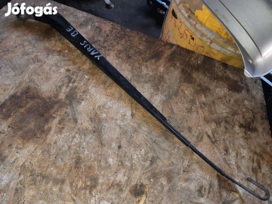 Toyota Yaris 98-05 Bal Első Ablaktörlő Kar