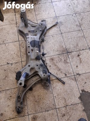 Toyota Yaris 98-05 Első Bölcső + Lengőkar