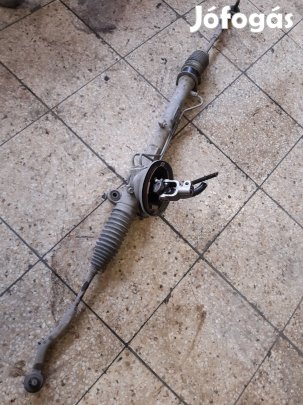 Toyota Yaris 98-05 Kormánymű Szervós