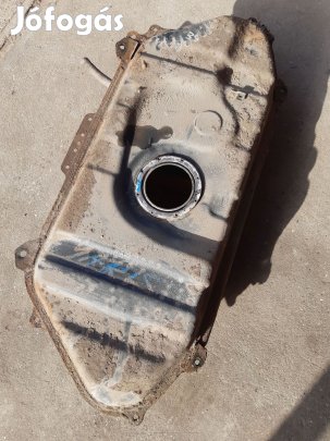 Toyota Yaris 98-05 Üzemanyag Tank