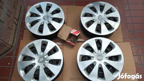 Toyota Yaris acél felni és dísztárcsa 4 db