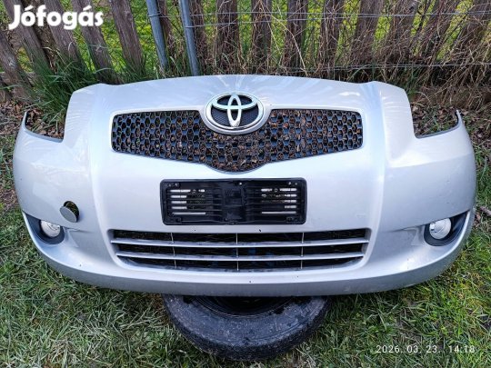 Toyota Yaris első lökhárító 