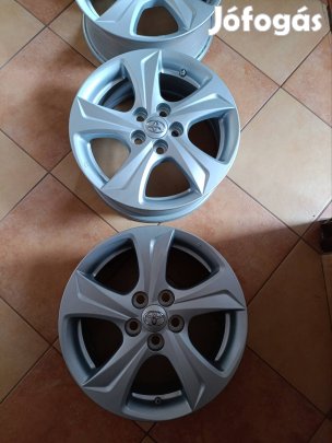 Toyota Yaris gyári r15' alufelni szenzorral 