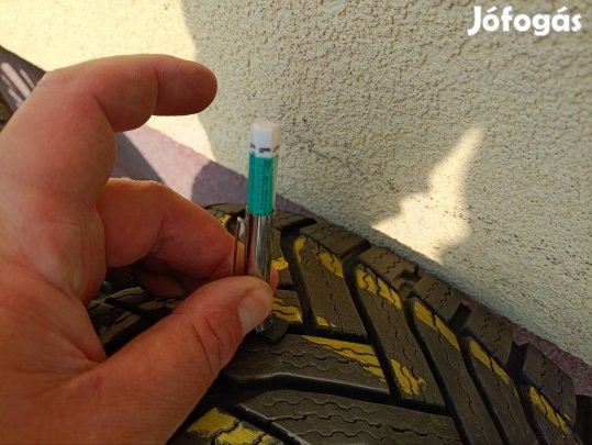 Toyota Yaris gyári r17' alufelni garnitúra téli gumival