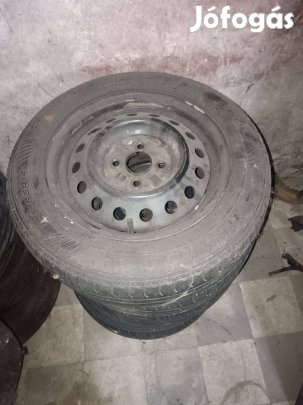 Toyota Yaris lemezfelni