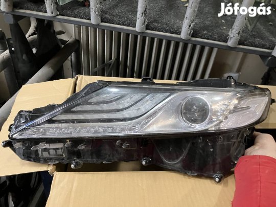 Toyota camry fényszóró 