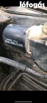 Toyota corolla 1,4 benzin alkatrészek eladó.