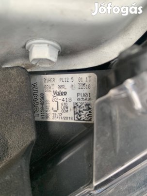 Toyota corolla bal első LED lámpa