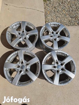 Toyota gyári alufelni