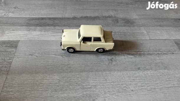 Trabant 601 SS4725 fém kis autó