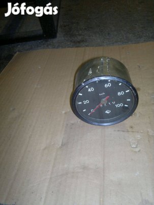 Trabant 601-es km ora