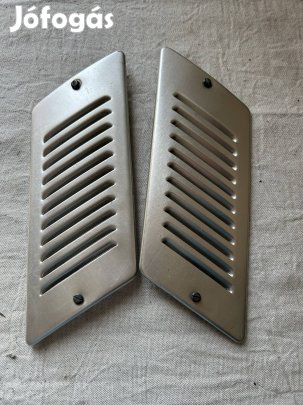 Trabant 601 gyári szellőző rács pár