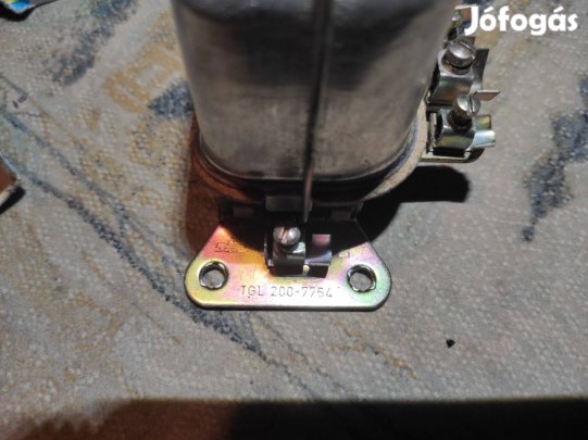 Trabant Wartburg Barkas DDR feszültség szabályzó