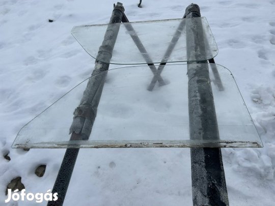 Trabant ablak üveg pár két első ajtóba