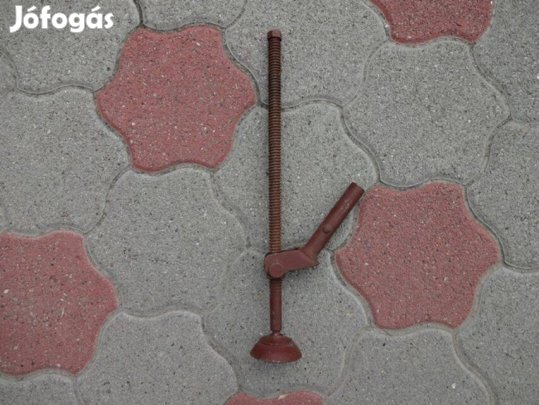 Trabant gépkocsi autó emelő újszerű állapotban, emelő csonk átmérő 22