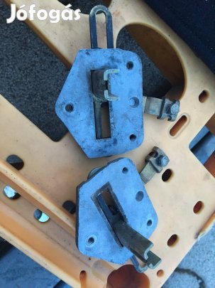 Trabant gyári belső kilincs szerkezet ajtónyitó pár