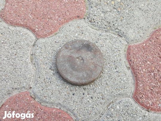 Trabant gyújtás takaró porvédő acél fedél vagy másra