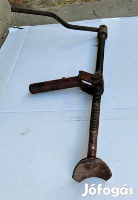 Trabant szereléshez emelő eredeti adom a kerékkulcsot is hozzá