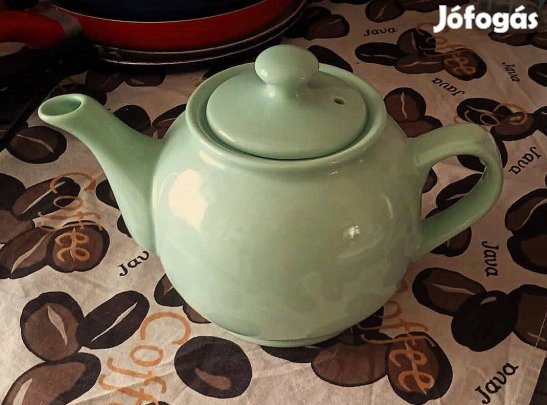 Tradicionális formájú, elegáns, mentazöld teáskanna