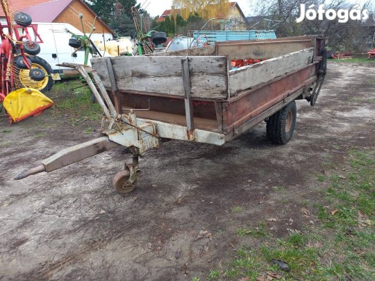 Trágyaszóró eladó