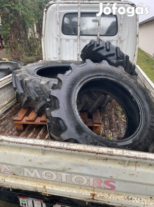 Traktor gumi eladó ( , 2 db 250/85R20 alig használt)