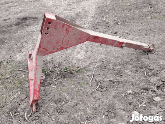 Traktorra szerelhető daru