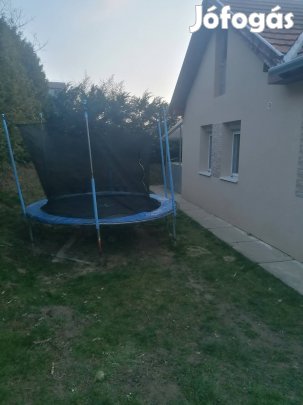 Trambulin 3 méter átmérőjű 