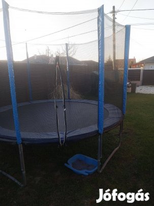 Trambulun nagy teherbírású (150kg-ig)