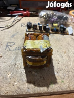 Transzformátor  15v 