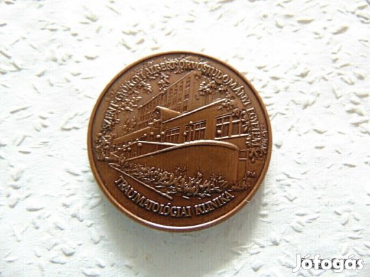 Traumatológiai Intézet 1996 emlékérem