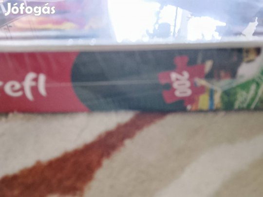 Trefl 200db-os puzzle
