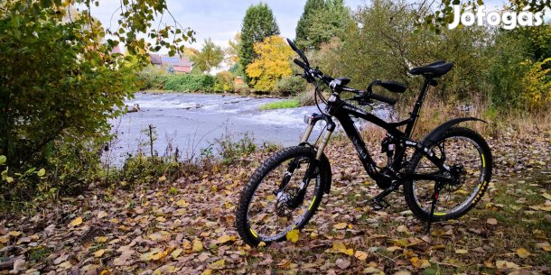 Trek Scratch 6 Evo DH Urban edition kerékpár eladó