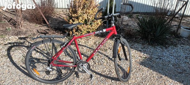 Trekking 28-as férfi kerékpár Genesis Montana ASX