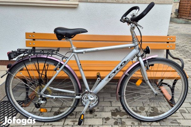 Trekking kerékpár bicikli, 28-as, aluvázas, 21 sebesség