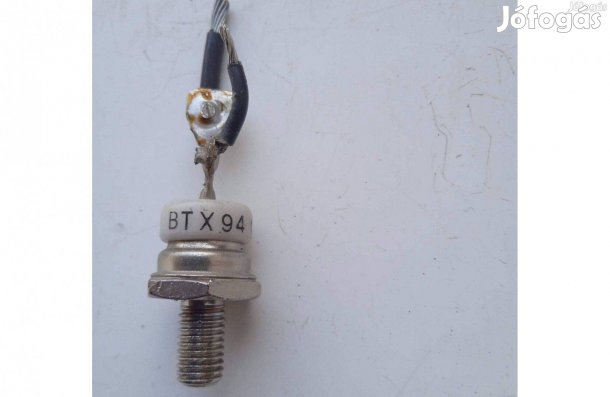 Triac , kerámia tokos , használt . működik