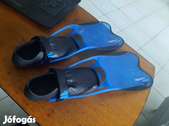 Tribord békatalp, búváruszony 40-41-es+Cressi class A légzőcső