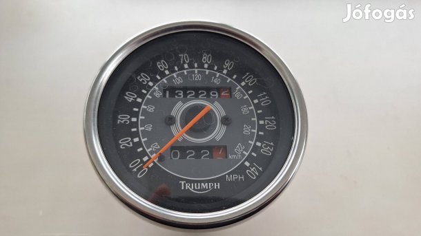 Triumph Bonneville T100 Kilóméteróra