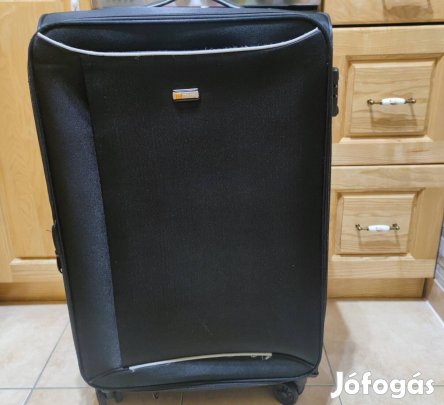 Tuareg márkájú nagy bőrönd