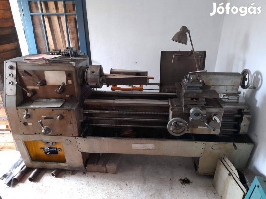 Tug-40 esztergagép