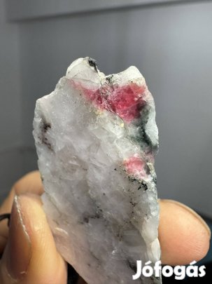 Tugtupit ásvány Grönlandról