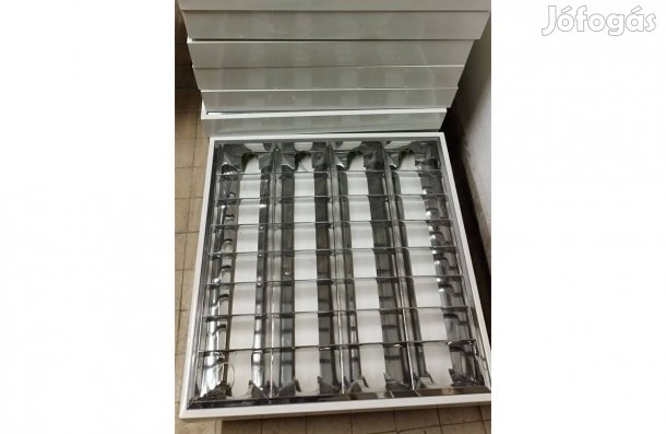 Tükrös fénycső armatúra