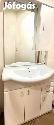 Tükrös fürdőszoba garnitúra Hibátlan állapotban!