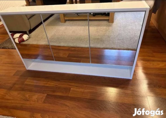 Tükrös fürdőszoba szekrény